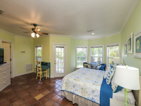 Luxury Anna Maria 3 Bedroom Vacation Home! 2 Master Bedrooms